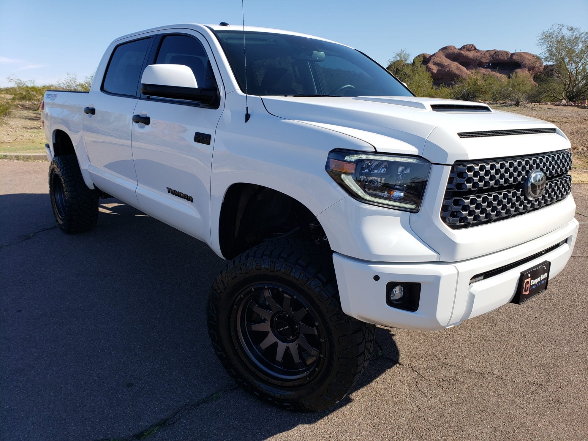 2019 Lifted Toyota Tundra Crew Max (8)