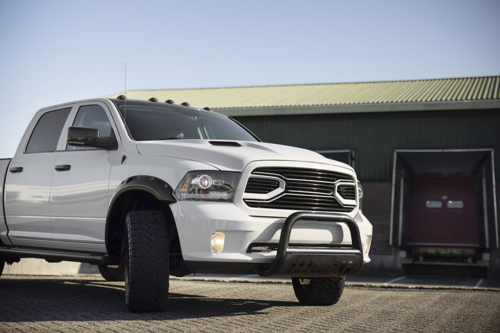 lifted pickup truck side view