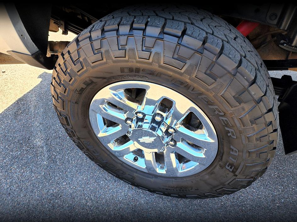 2019 Chevrolet Silverado 3500HD LT Z71 photo 9