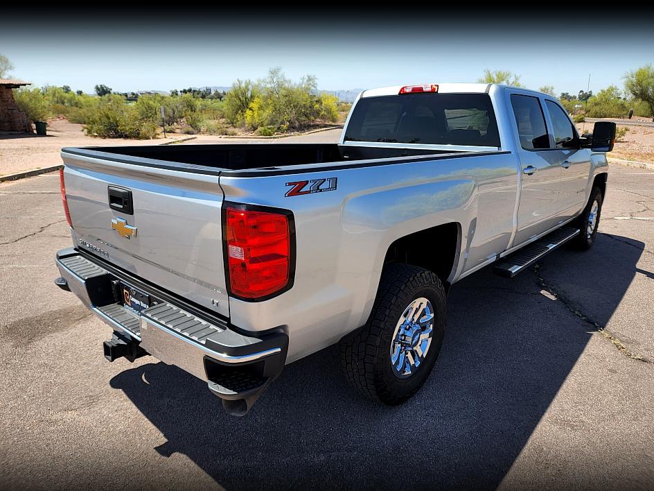 2019 Chevrolet Silverado 3500HD LT Z71 photo 4