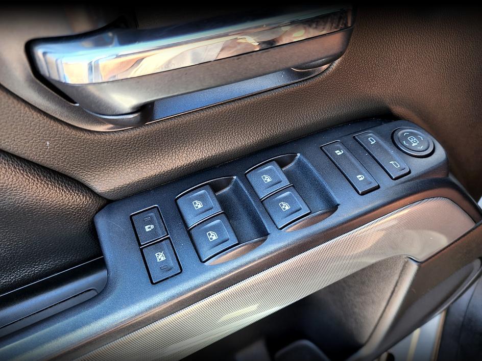 2019 Chevrolet Silverado 3500HD LT Z71 photo 22