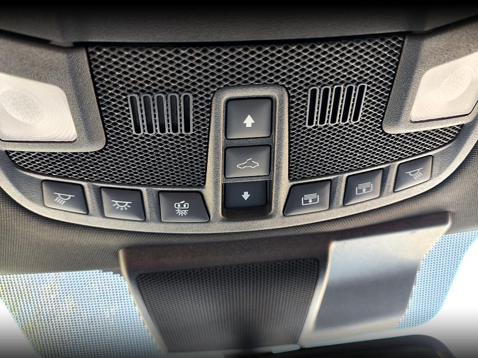 2020 Ford F-150 Lariat photo 17