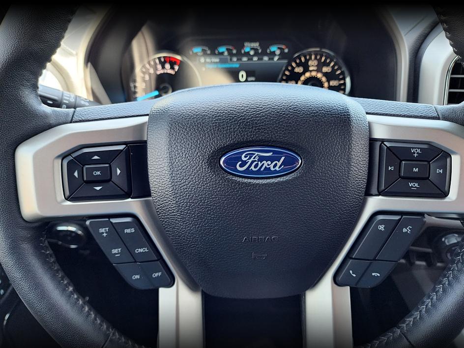 2020 Ford F-150 Lariat photo 29