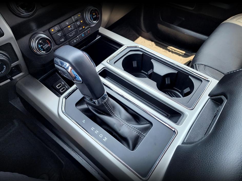 2020 Ford F-150 Lariat photo 24