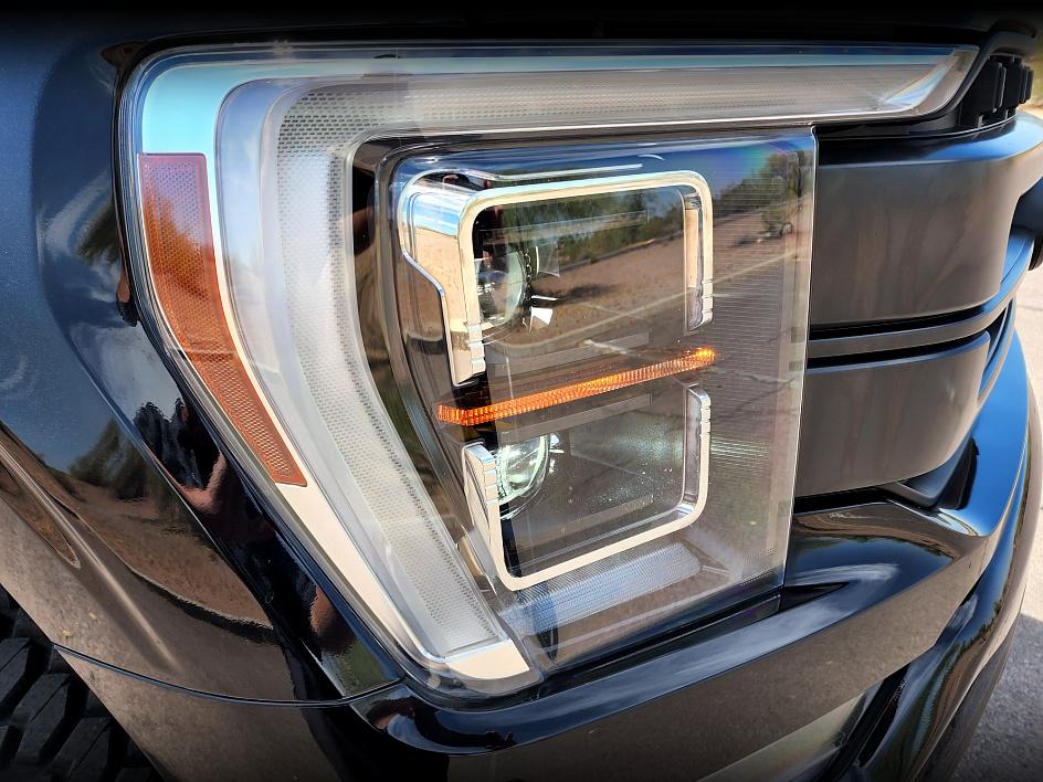 2021 Ford F-150 Lariat FX4 photo 10