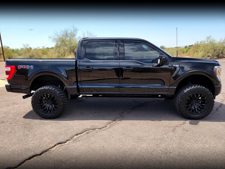2021 Ford F-150 Lariat FX4 photo 5