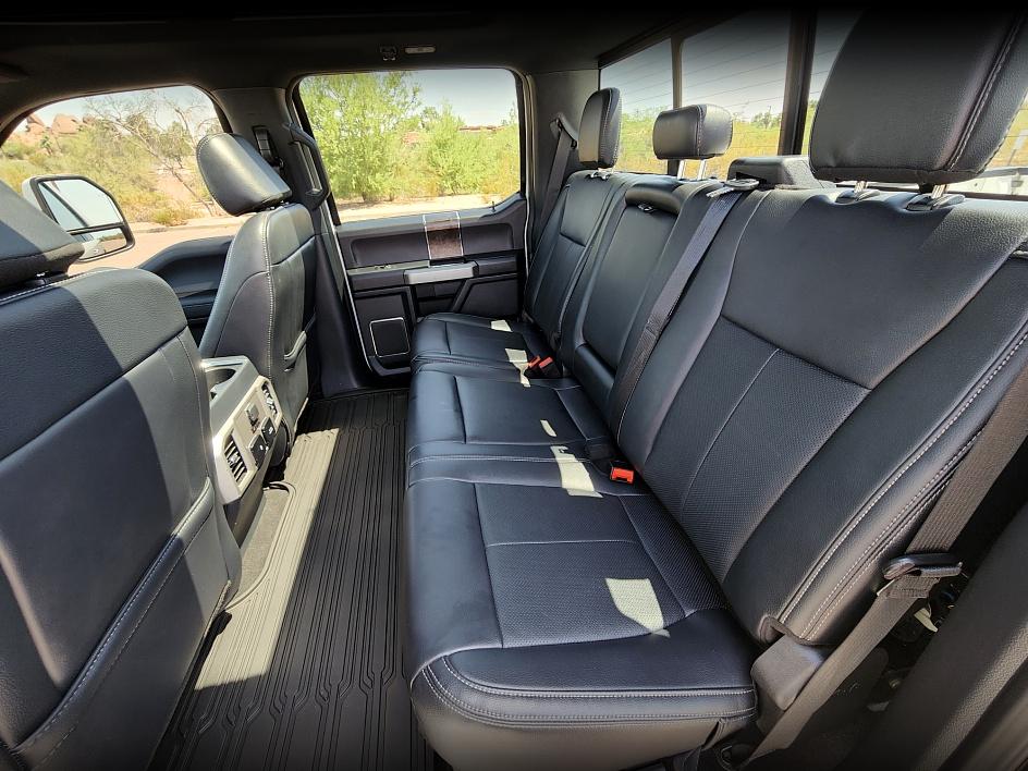 2022 Ford F-250 Lariat FX4 photo 19