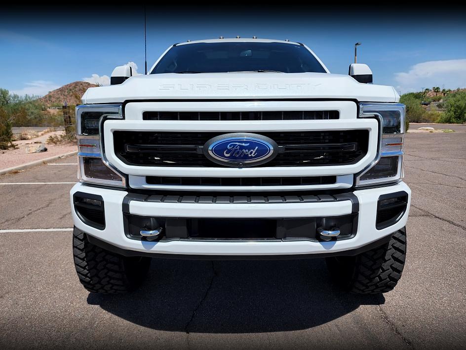 2022 Ford F-250 Lariat FX4 photo 10