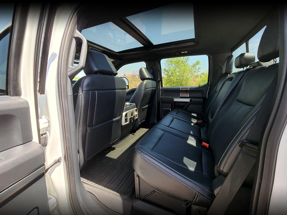2022 Ford F-250 Lariat FX4 photo 18