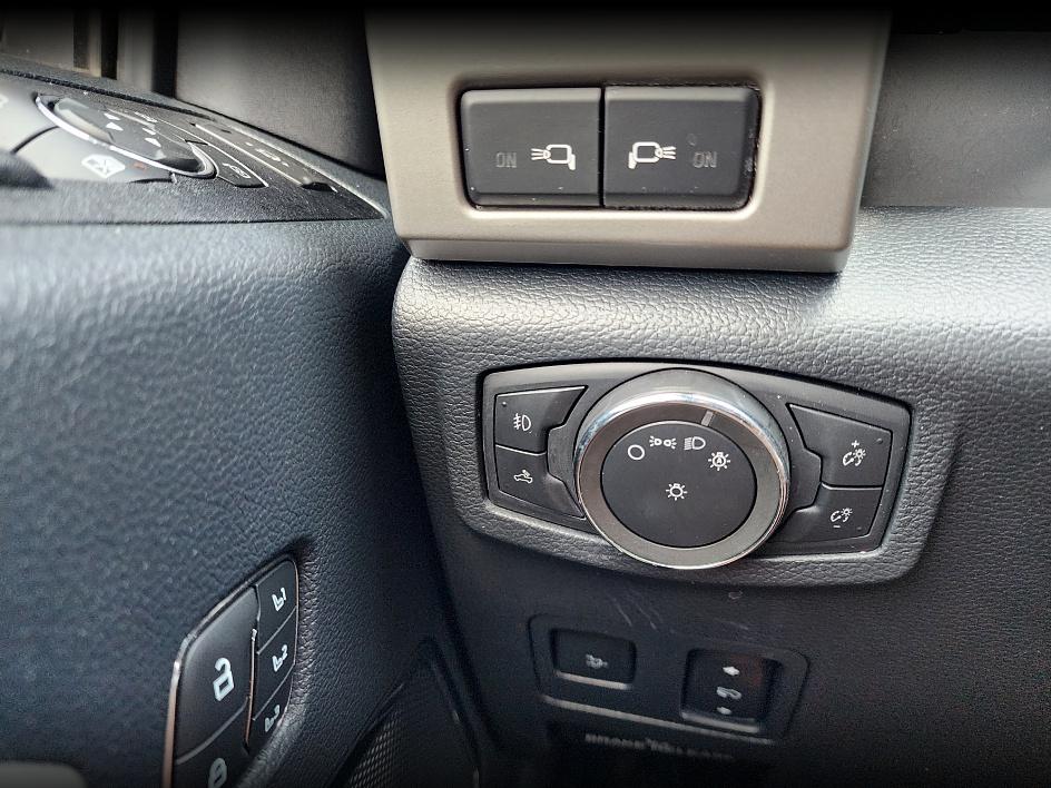2022 Ford F-250 Lariat FX4 photo 28