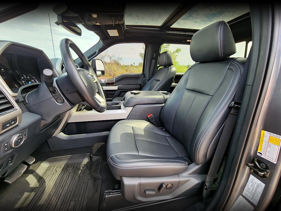 2022 Ford F-250 Lariat FX4 photo 12