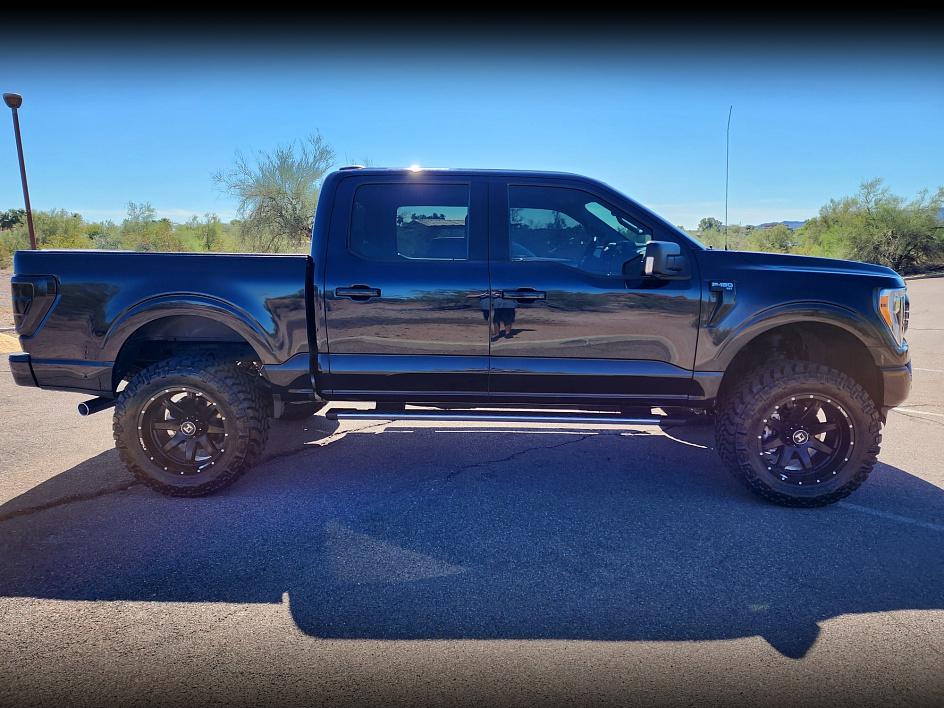 2021 Ford F-150 XLT photo 3