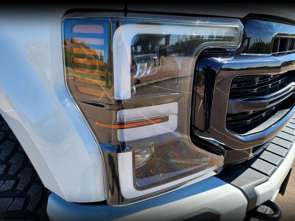 2022 Ford F-350 Lariat photo 8