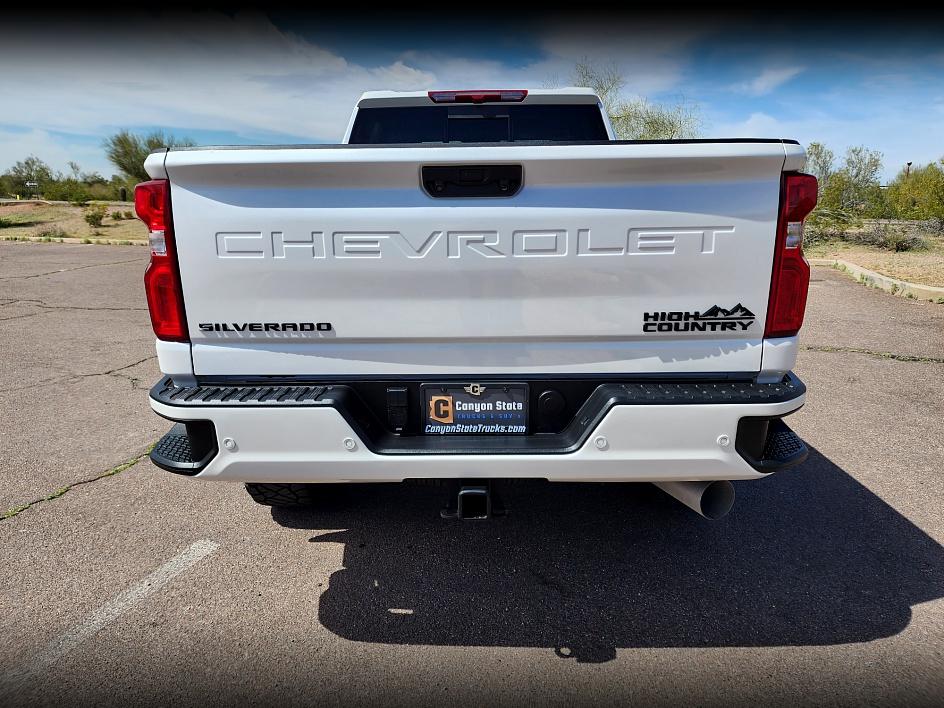 2022 Chevrolet Silverado 3500HD High Country photo 4