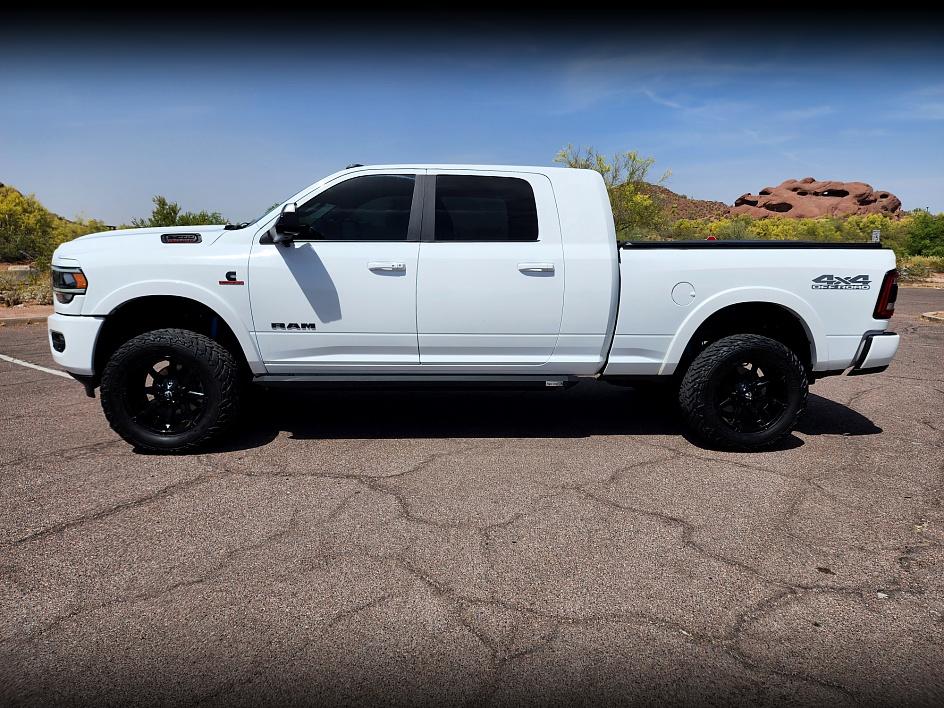 2020 Ram 2500 Laramie photo 2