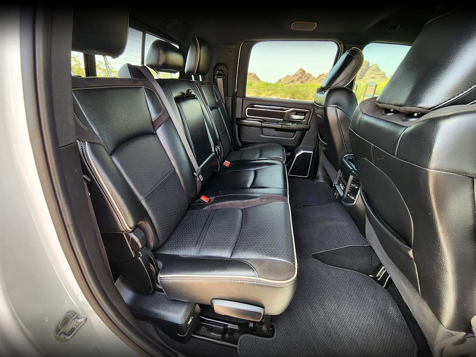 2020 Ram 2500 Laramie photo 17