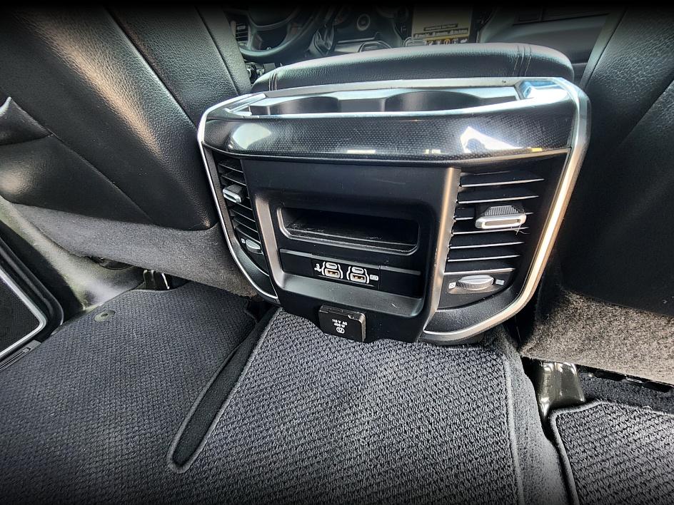 2020 Ram 2500 Laramie photo 18