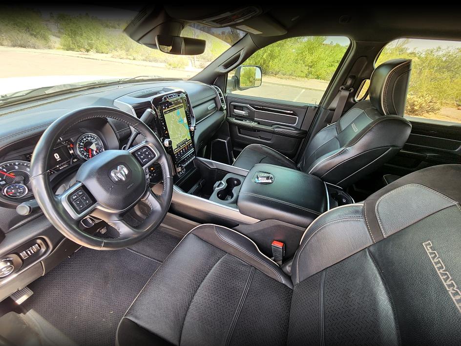 2020 Ram 2500 Laramie photo 13