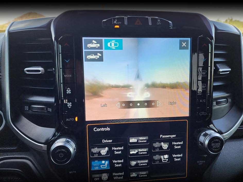 2020 Ram 2500 Laramie photo 24