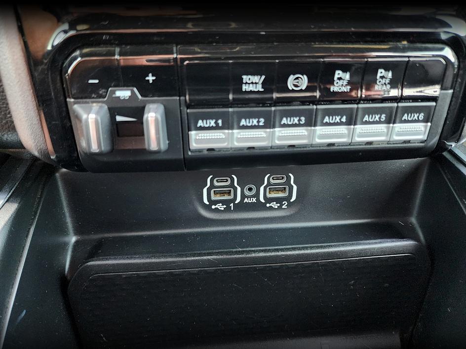 2020 Ram 2500 Laramie photo 32