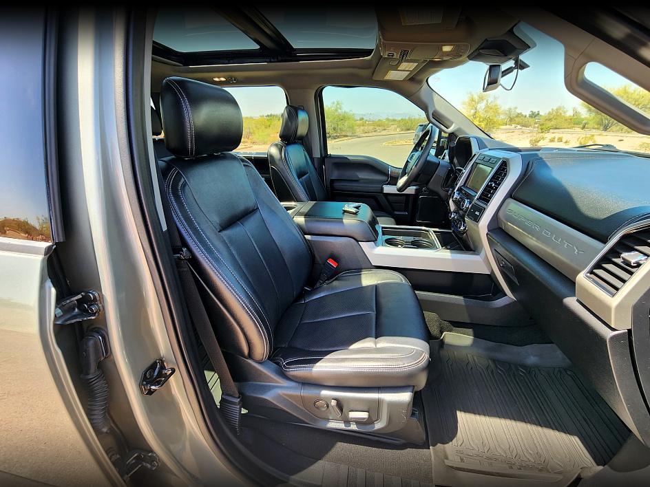 2020 Ford F-350 Lariat photo 14