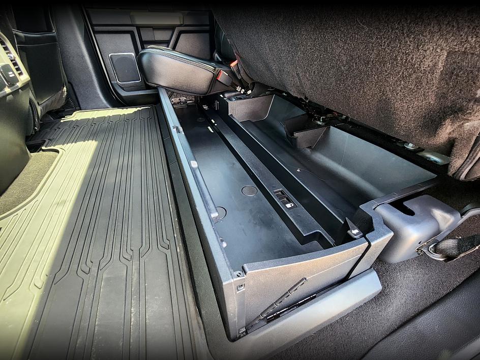 2020 Ford F-350 Lariat photo 12