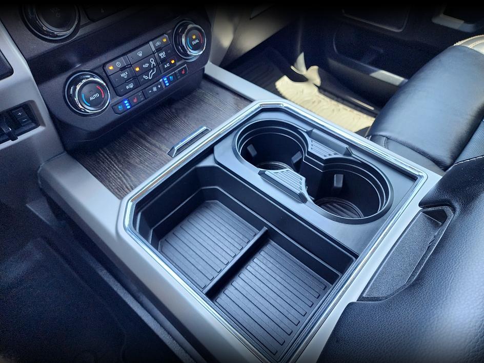 2020 Ford F-350 Lariat photo 29