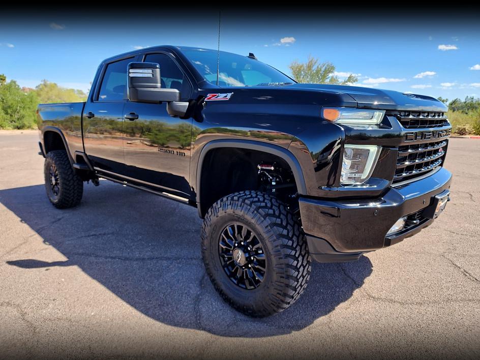 2021 Chevrolet Silverado 2500HD LT Midnight Edition photo 8
