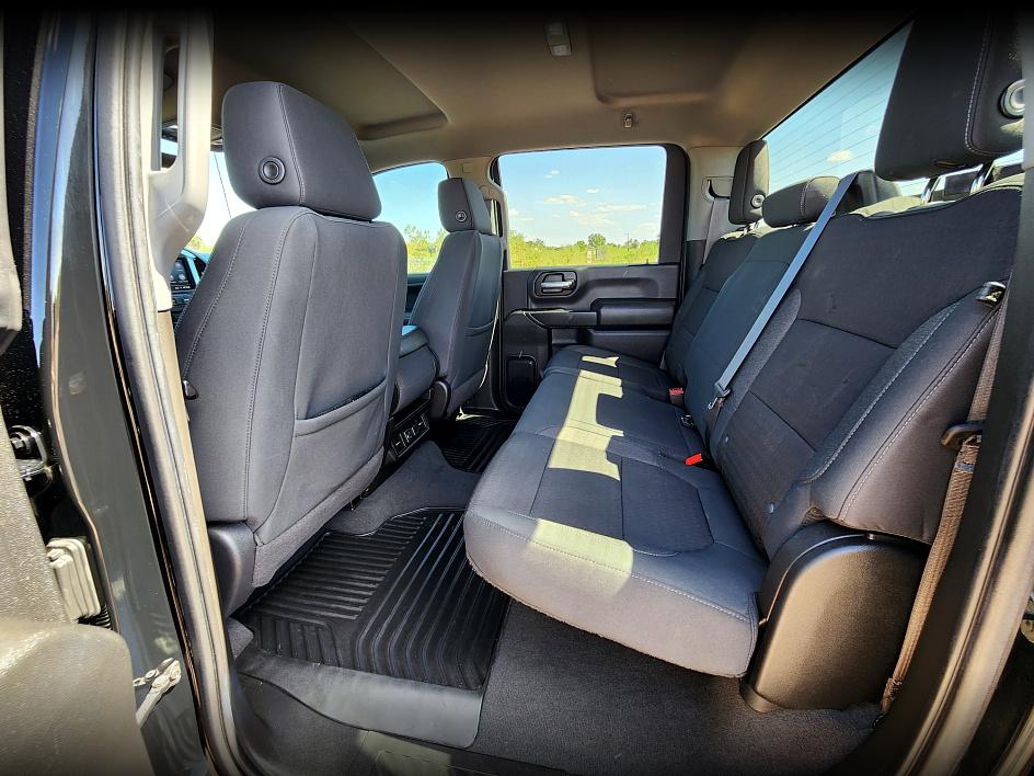 2021 Chevrolet Silverado 2500HD LT Midnight Edition photo 15
