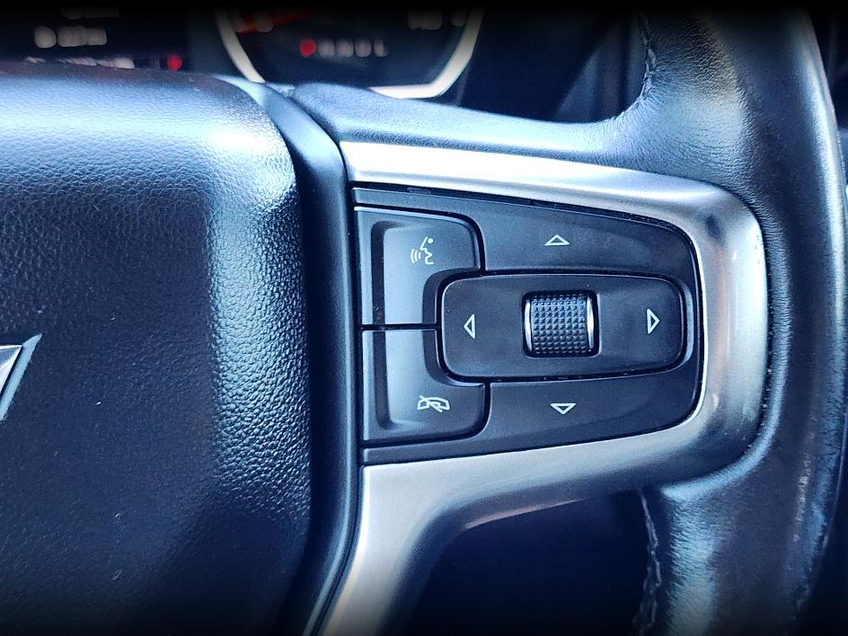 2021 Chevrolet Silverado 2500HD LT Midnight Edition photo 26