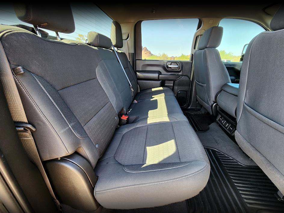 2021 Chevrolet Silverado 2500HD LT Midnight Edition photo 17