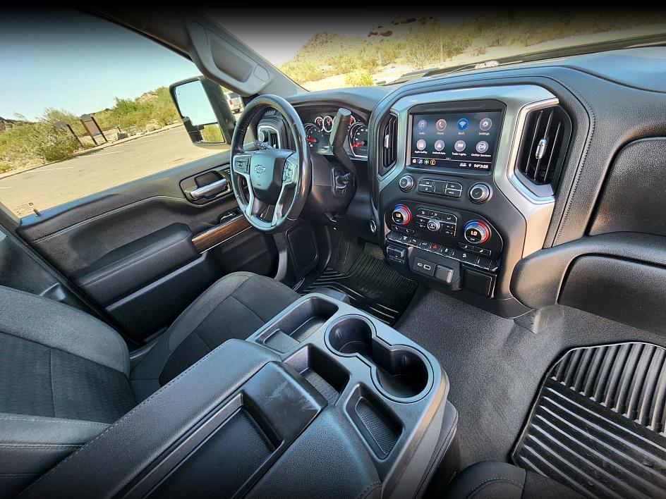 2021 Chevrolet Silverado 2500HD LT Midnight Edition photo 19