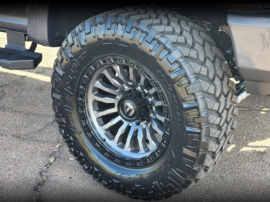 2022 Ford F-350 Lariat photo 8