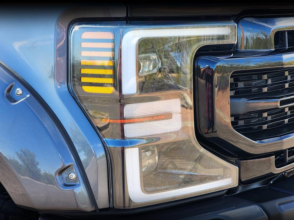 2022 Ford F-350 Lariat photo 10
