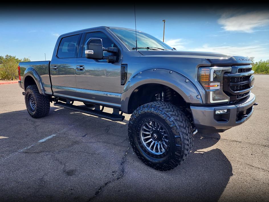 2022 Ford F-350 Lariat photo 6
