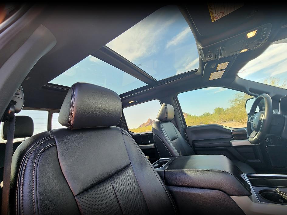 2022 Ford F-350 Lariat photo 22