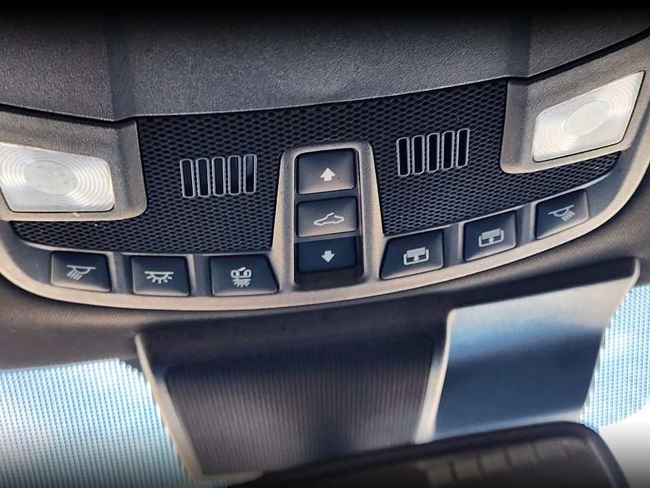 2022 Ford F-350 Lariat photo 26