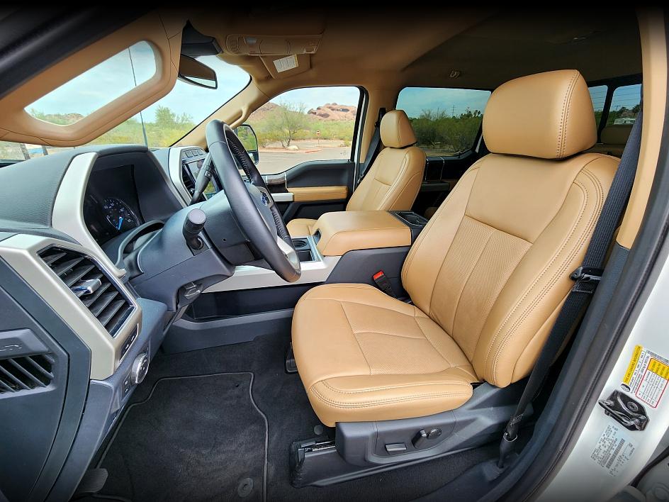2022 Ford F-350 Lariat photo 12