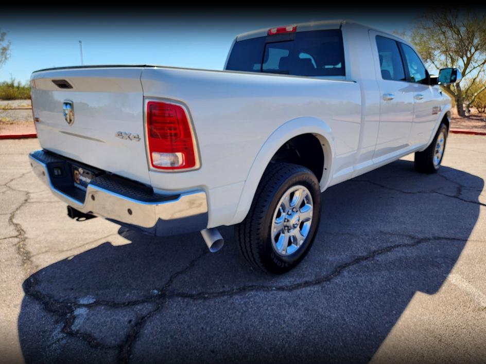 2014 Ram 2500 Laramie photo 4