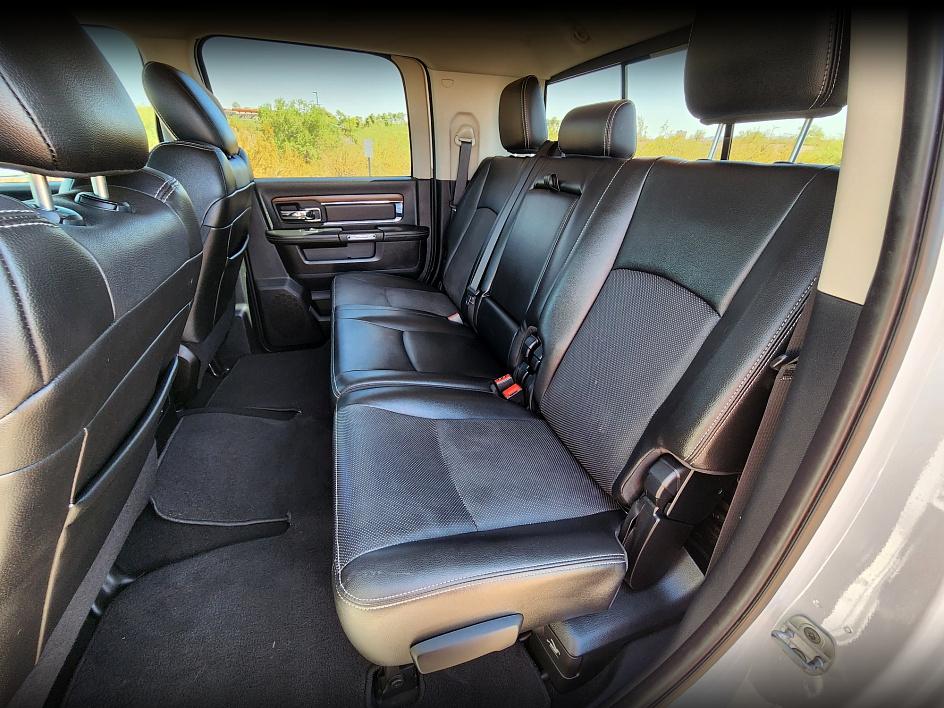 2014 Ram 2500 Laramie photo 13
