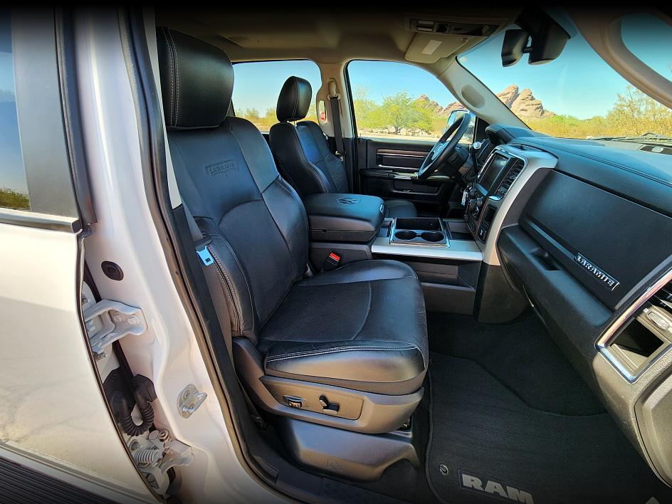 2014 Ram 2500 Laramie photo 16