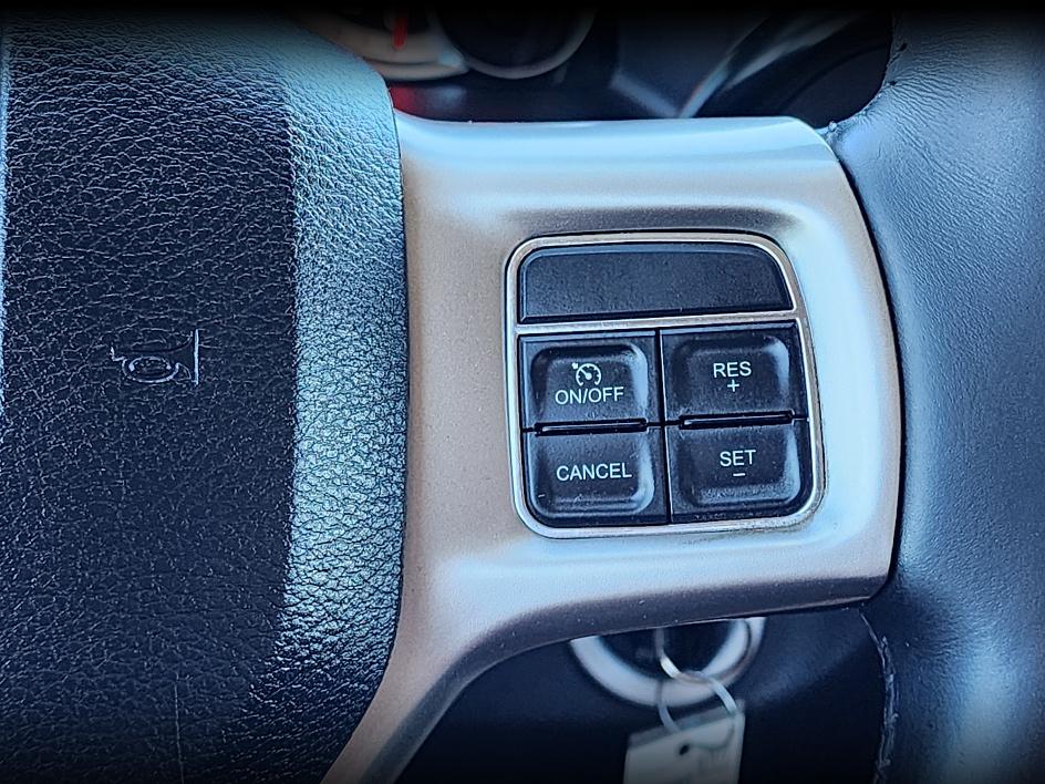2014 Ram 2500 Laramie photo 27