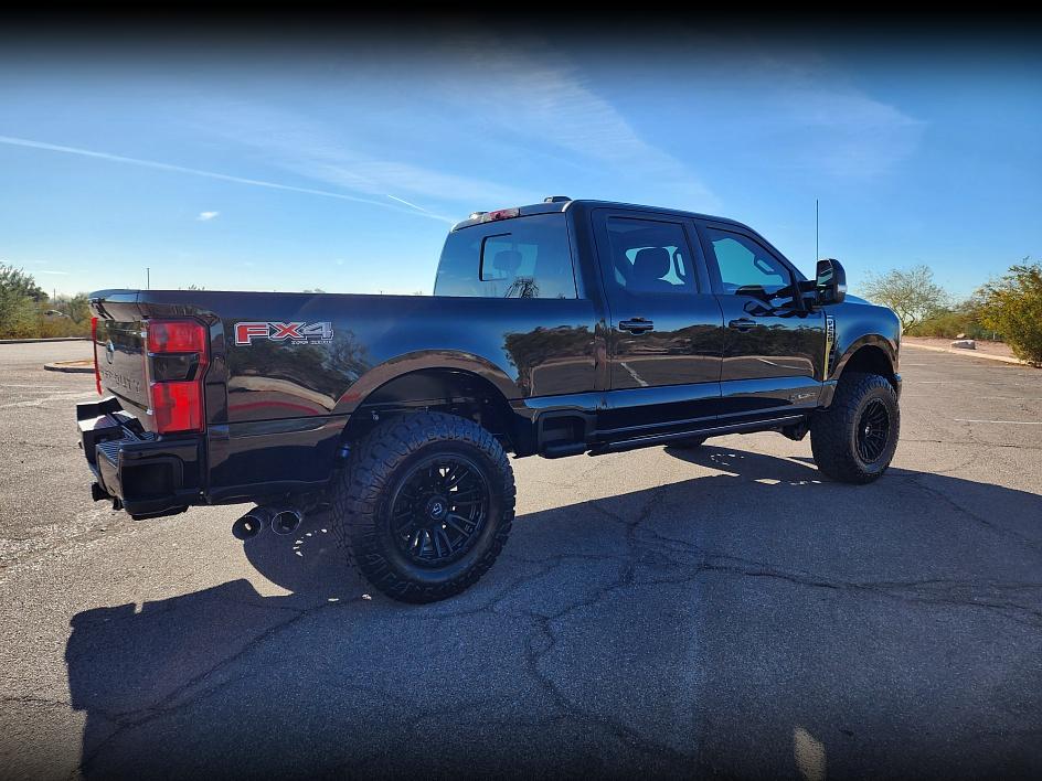 2023 Ford F-250 Lariat photo 4
