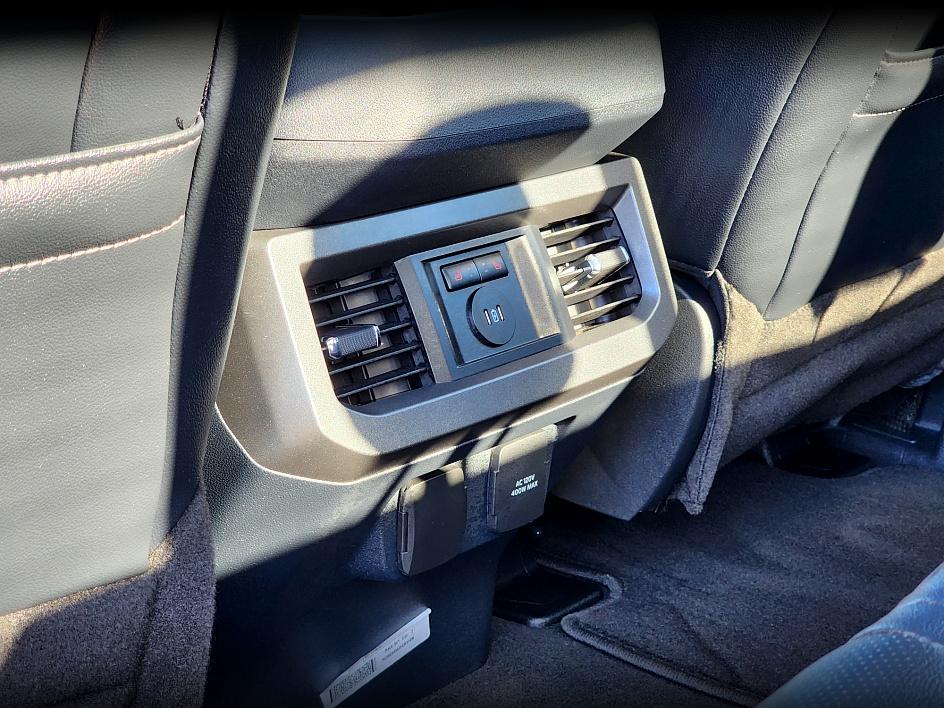 2023 Ford F-250 Lariat photo 14