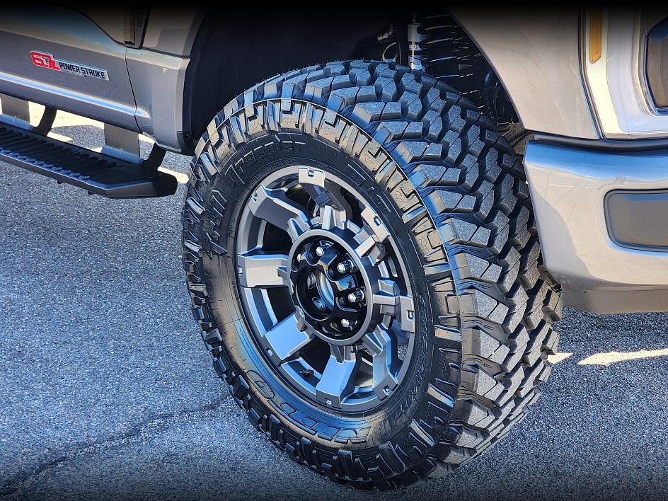 2023 Ford F-250 Lariat photo 9