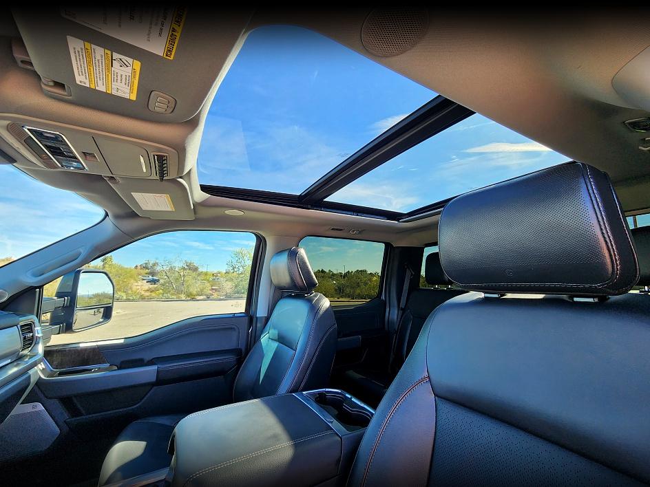 2023 Ford F-250 Lariat photo 14