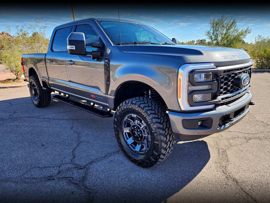2023 Ford F-250 Lariat photo 8