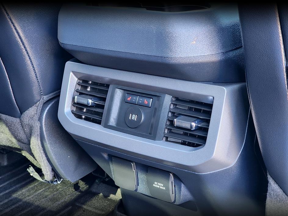 2023 Ford F-250 Lariat photo 20