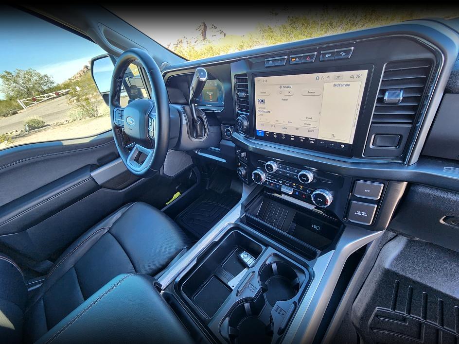 2023 Ford F-250 Lariat photo 25