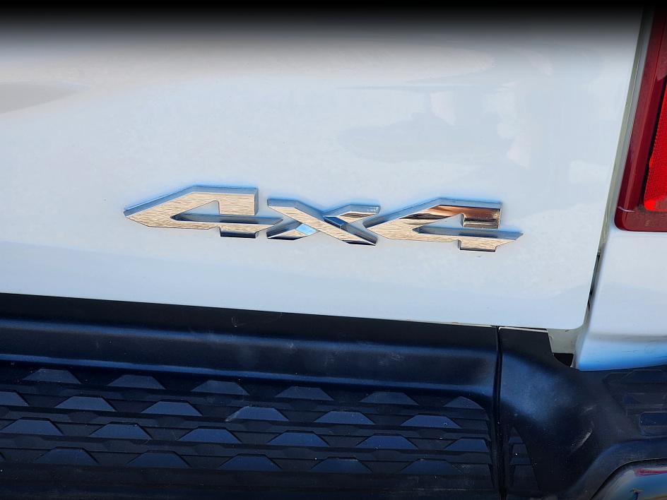 2019 Ram 3500 Laramie photo 9